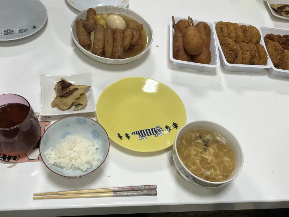 晩御飯☆市場のコロッケ達☆ふかひれスープ☆スケソウダラの柚子塩タレ漬け☆おでん（昨日の）|Saharaさん