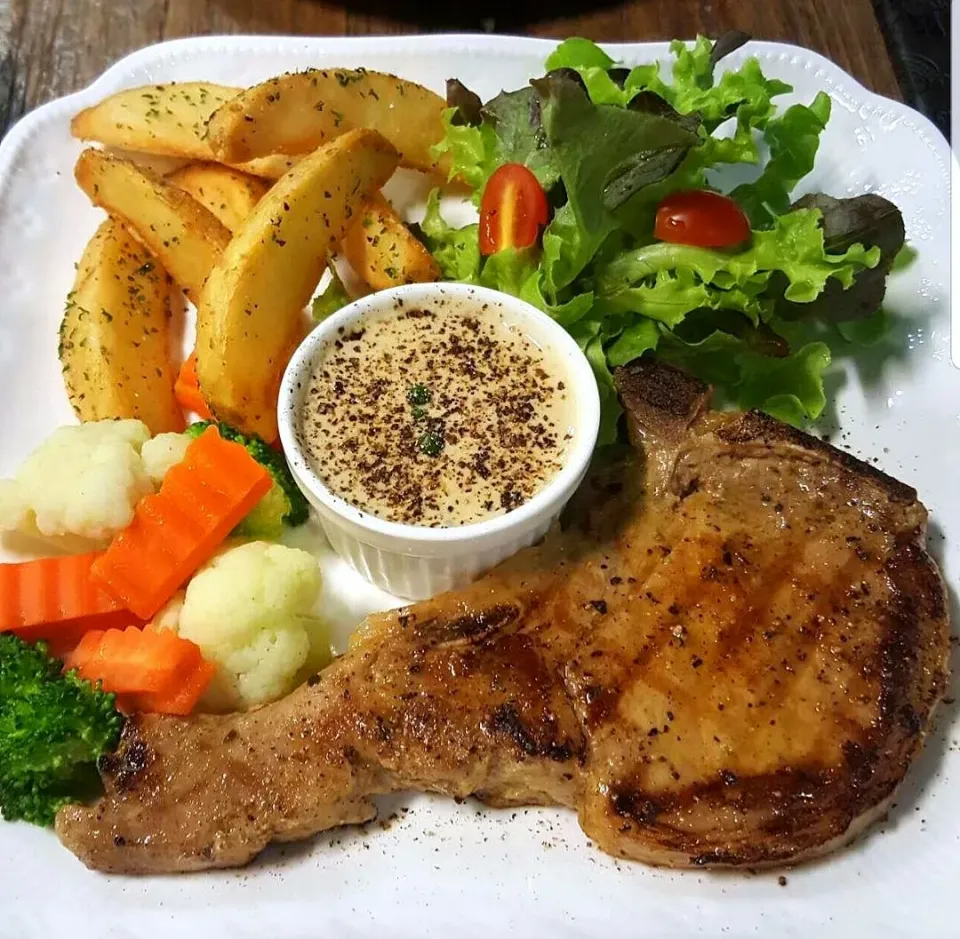 Tender, Juicy & Yummy Pork Chop 🥩🤤|An'leeさん