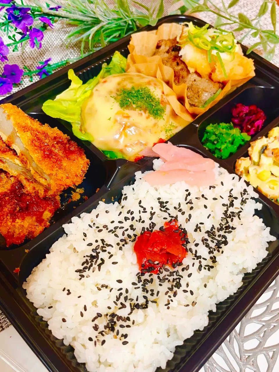 美味しいお米で♥️ハンバーグ弁当🍱😋😋|ゆかこさん