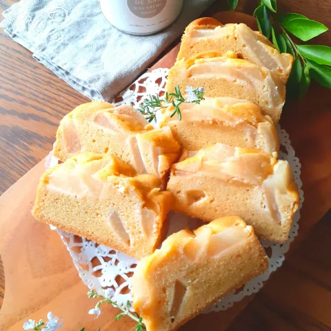 「マヨルカ島の塩　スモーク」を使ってみたSnapdishの料理・レシピ写真:かおり梨のコンポートで米粉のパウンドケーキ