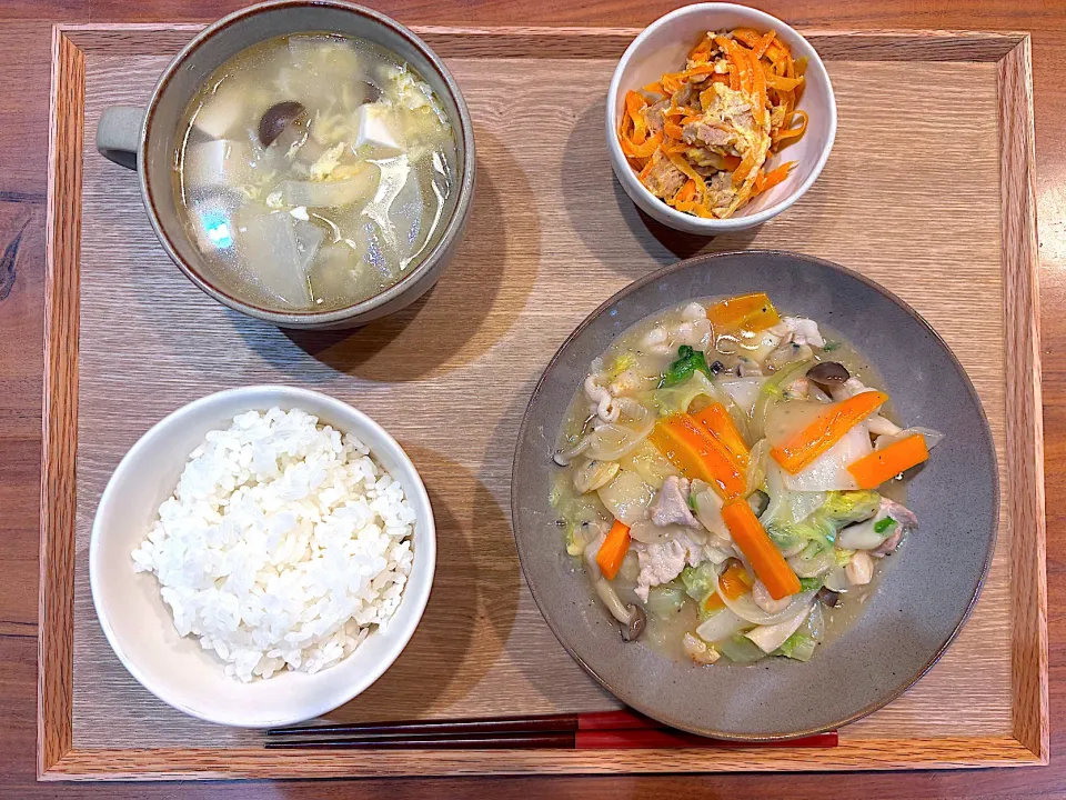 夜ご飯(八宝菜、にんじんしりしり、大根たまごの中華スープ)|cocomikaさん