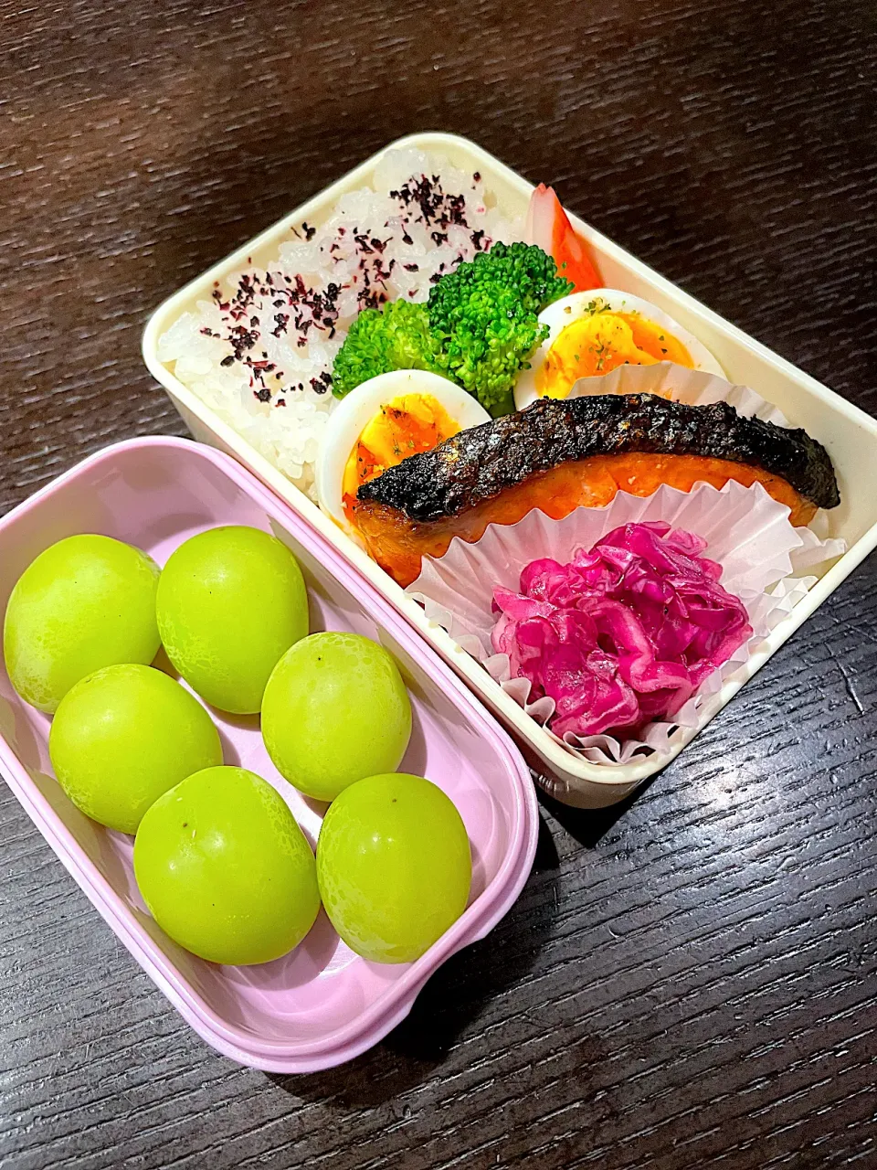 ミニ焼き鮭弁当|雑草シェリーさん