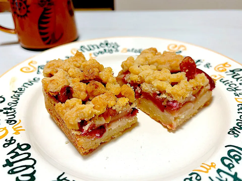 りんごのクランブルケーキ|もっさんさん