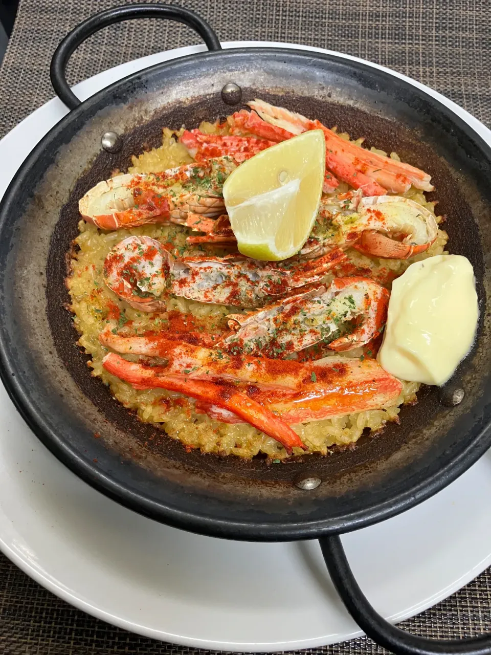 伊勢海老とズワイガニのパエリア|Taiyo Ishikaneさん