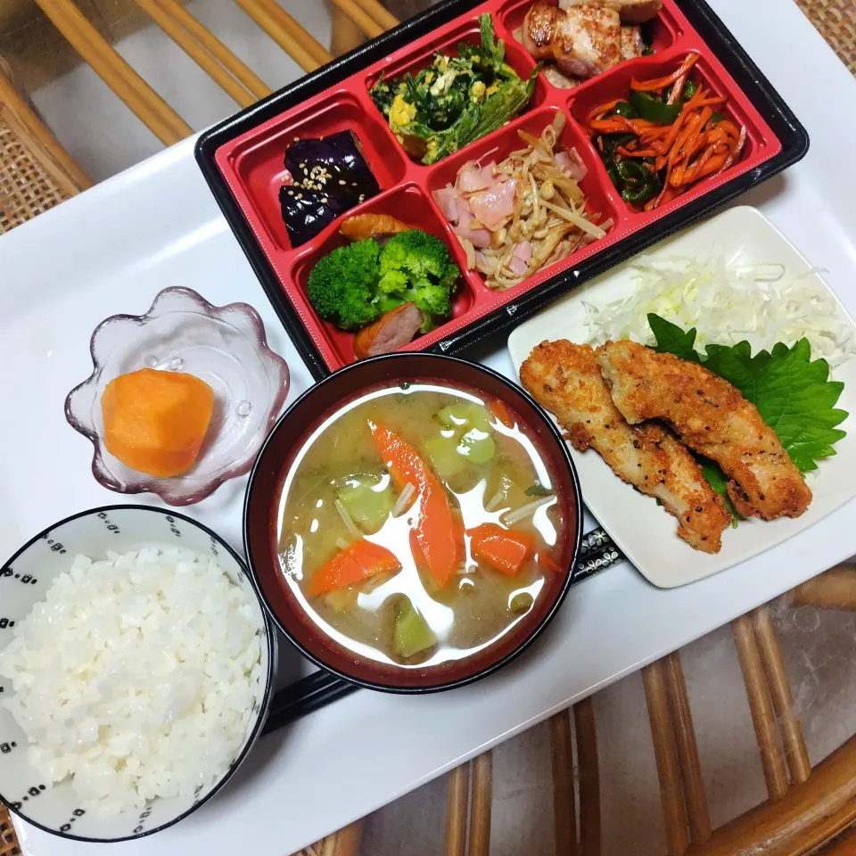 お弁当の空き箱定食です✨|rikako♪。.:＊さん