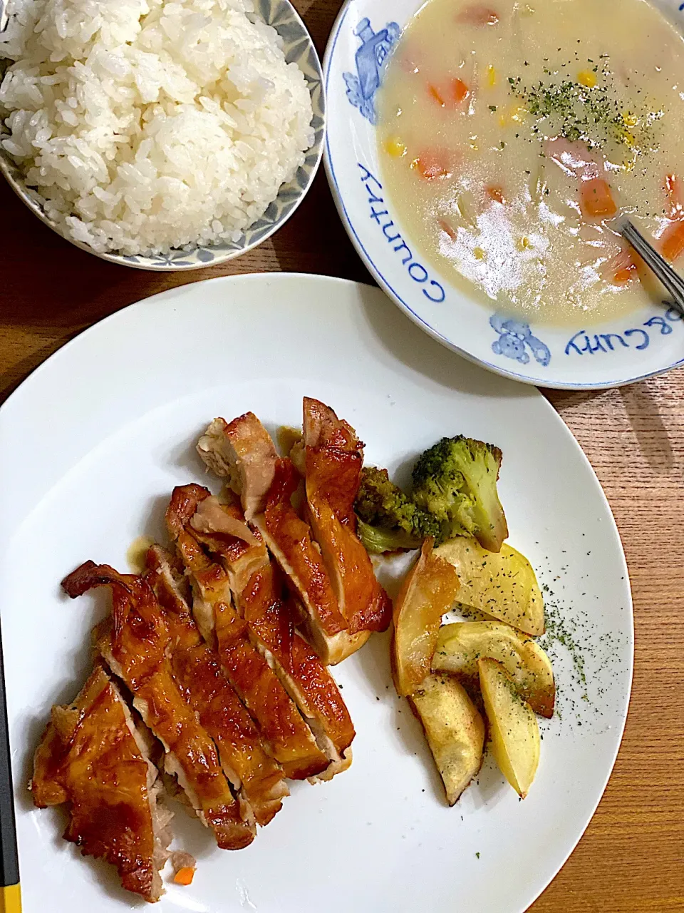 照り焼きチキンとクリームシチュー🍲|msさん