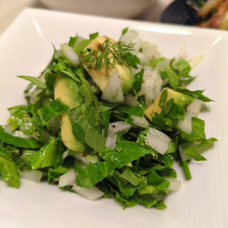 アボカドとセロリのチョップドサラダ|Maho Sanoさん