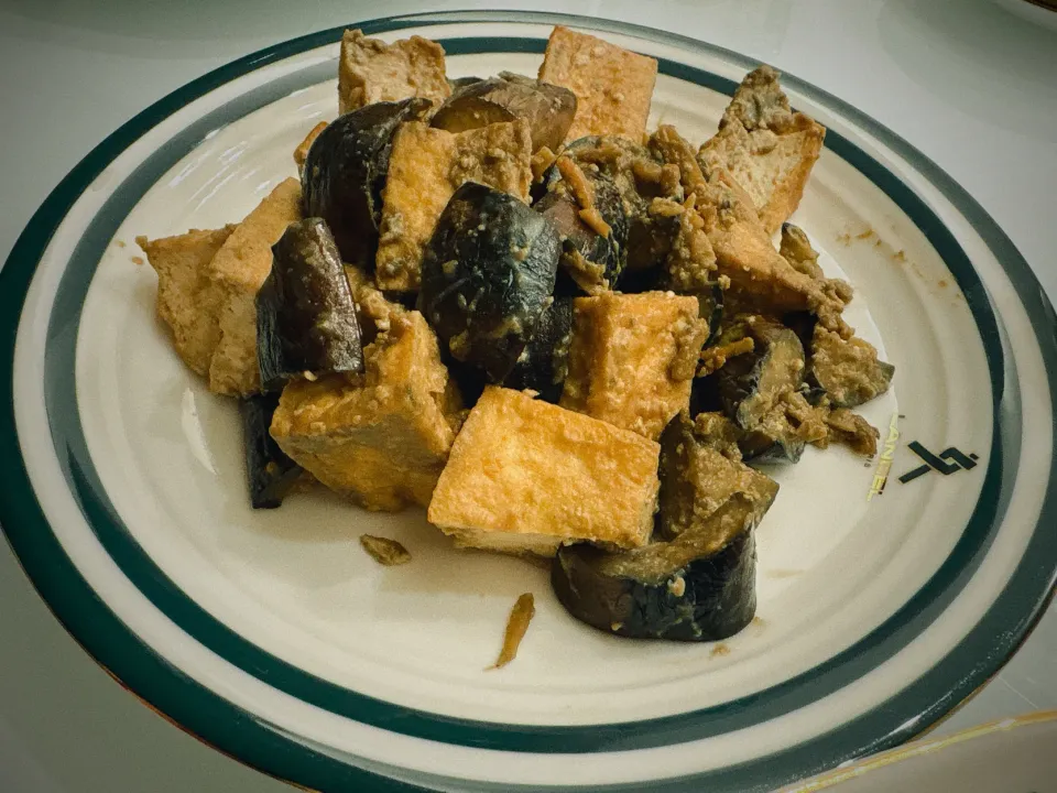 なすと厚揚げのみそジンジャー炒め|takkoさん