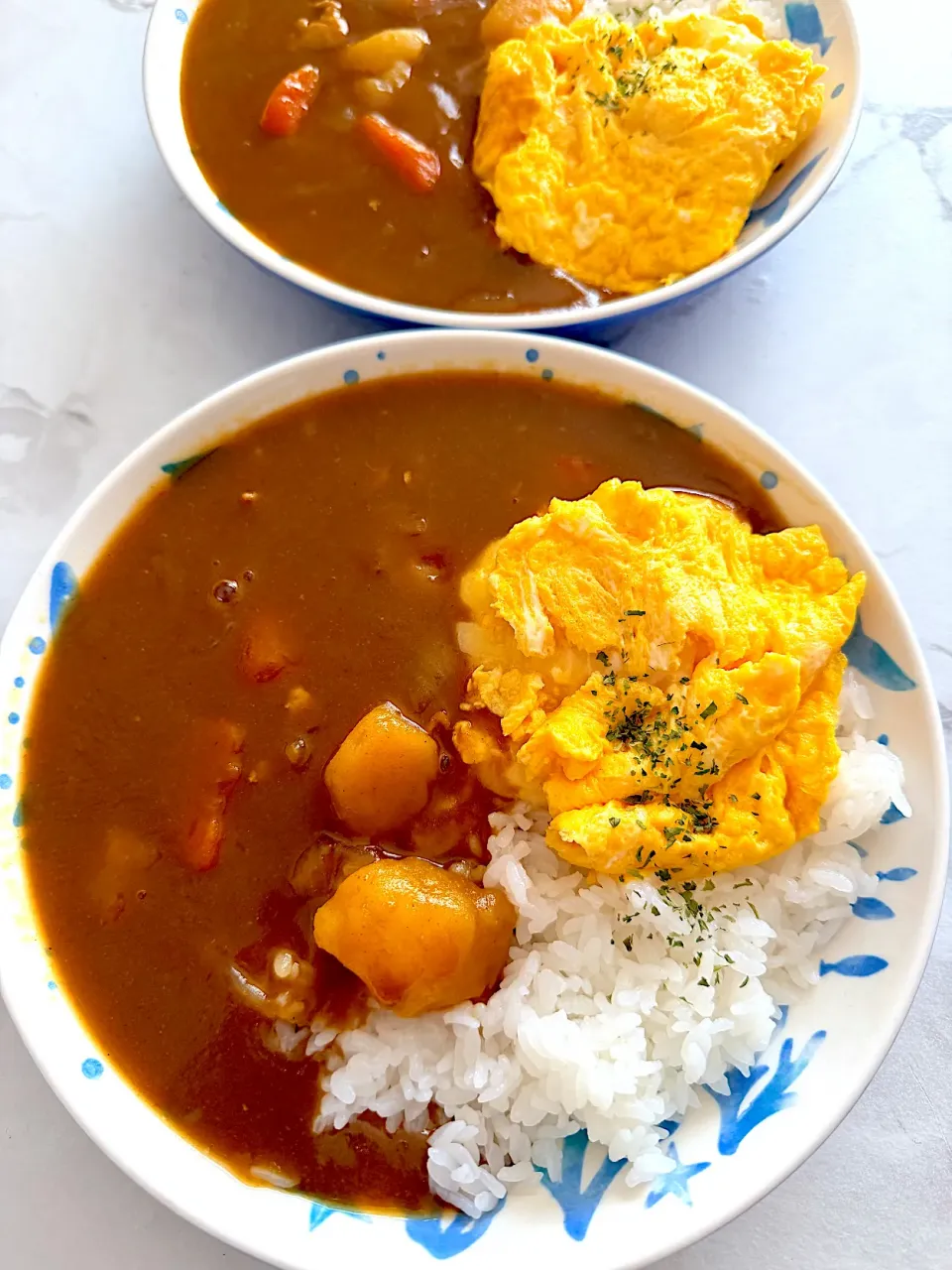 チーズオムレツ入りカレーライス🍛|Sakuraさん
