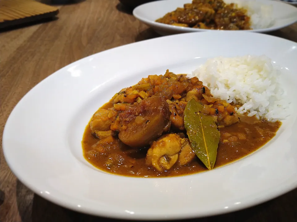 無花果とチキンカレー|古尾谷りかこさん