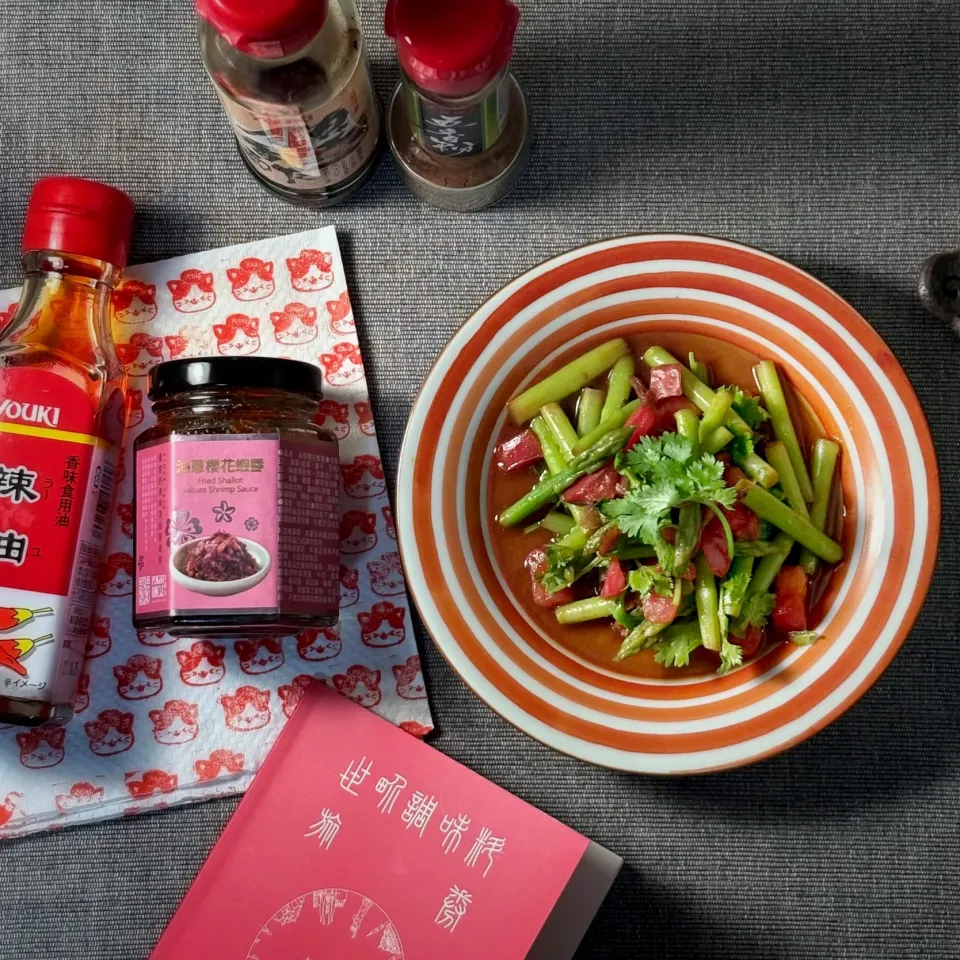 涼拌蘆筍番茄
アスパラガスとトマトの冷菜|まる(丸大豆)さん