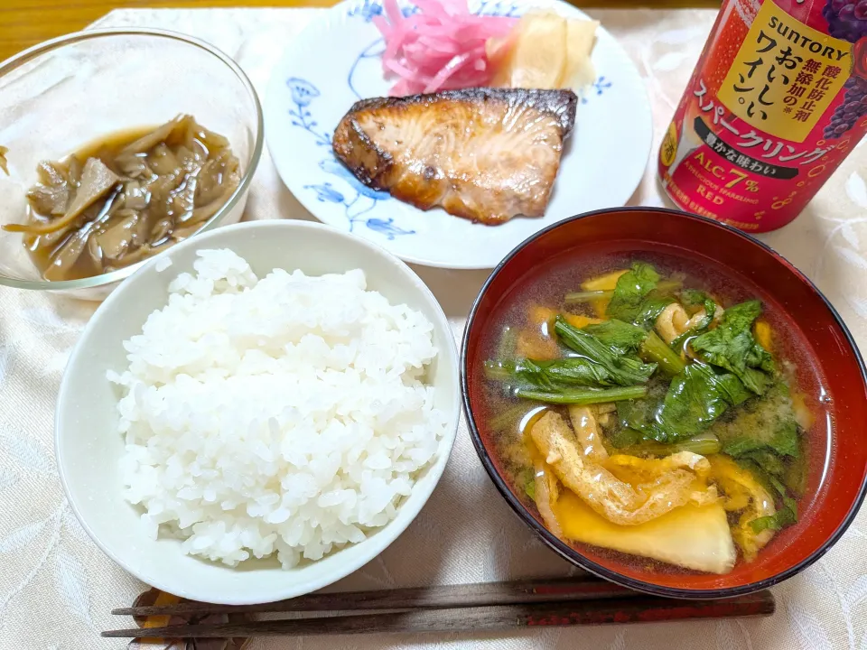 10/18の夕食　鰤の塩焼き|卯月さん