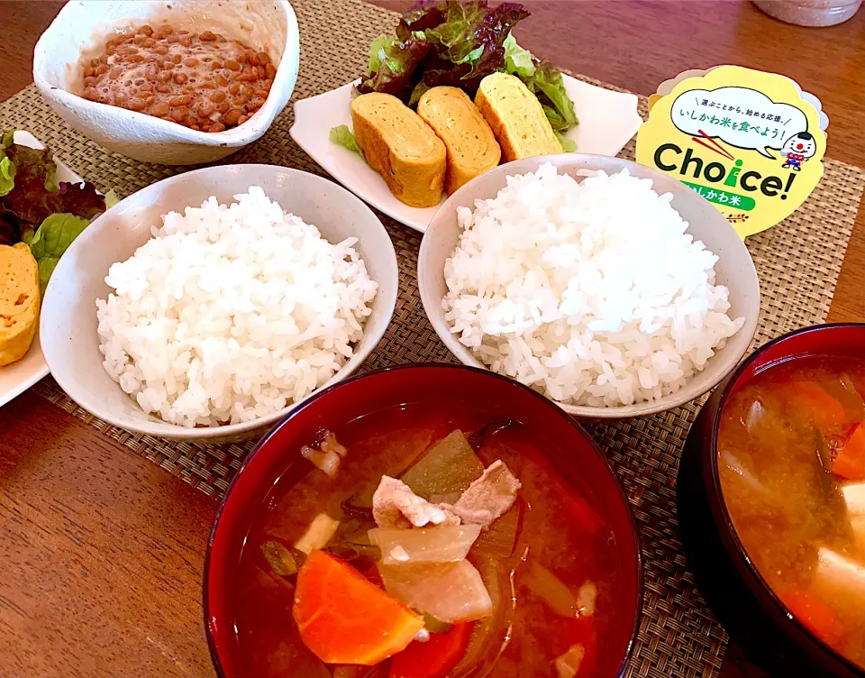 白米メインのシンプルな昼食🍚✨|＊yurika＊さん