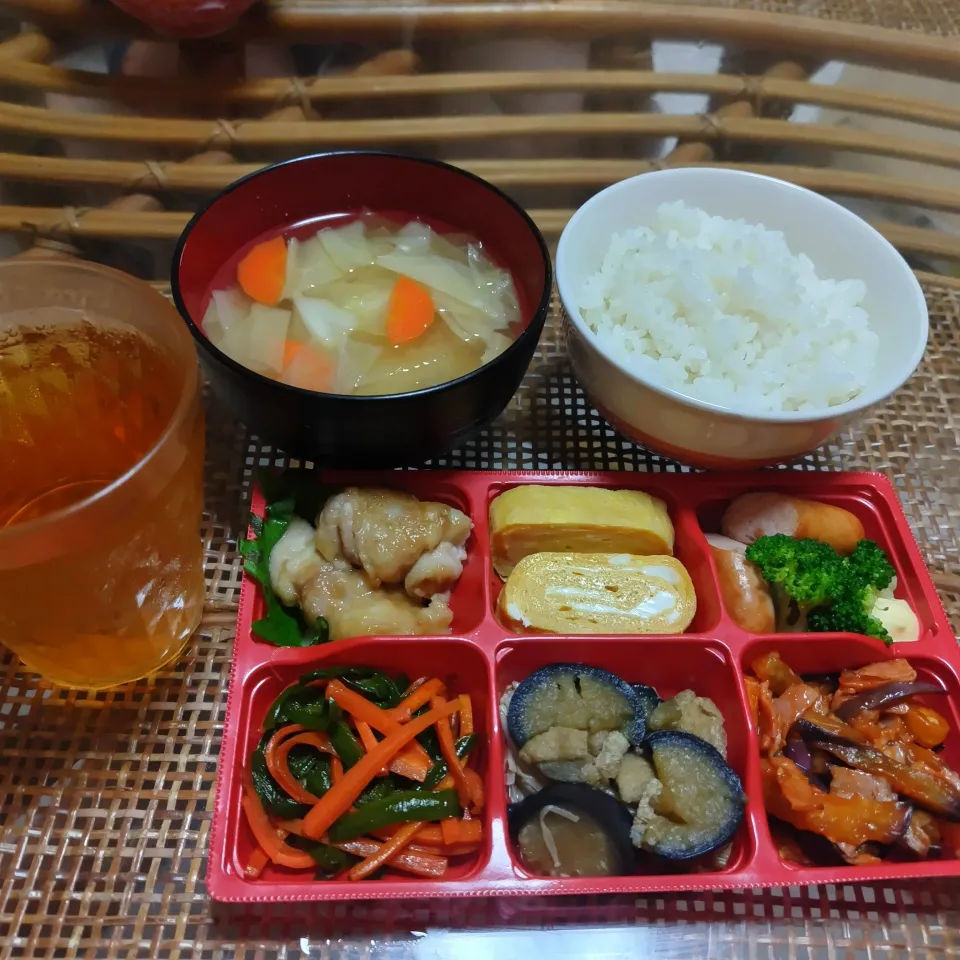 娘作、お弁当の空き箱定食です✨ありがとう😊美味しかったです✨🍀|rikako♪。.:＊さん