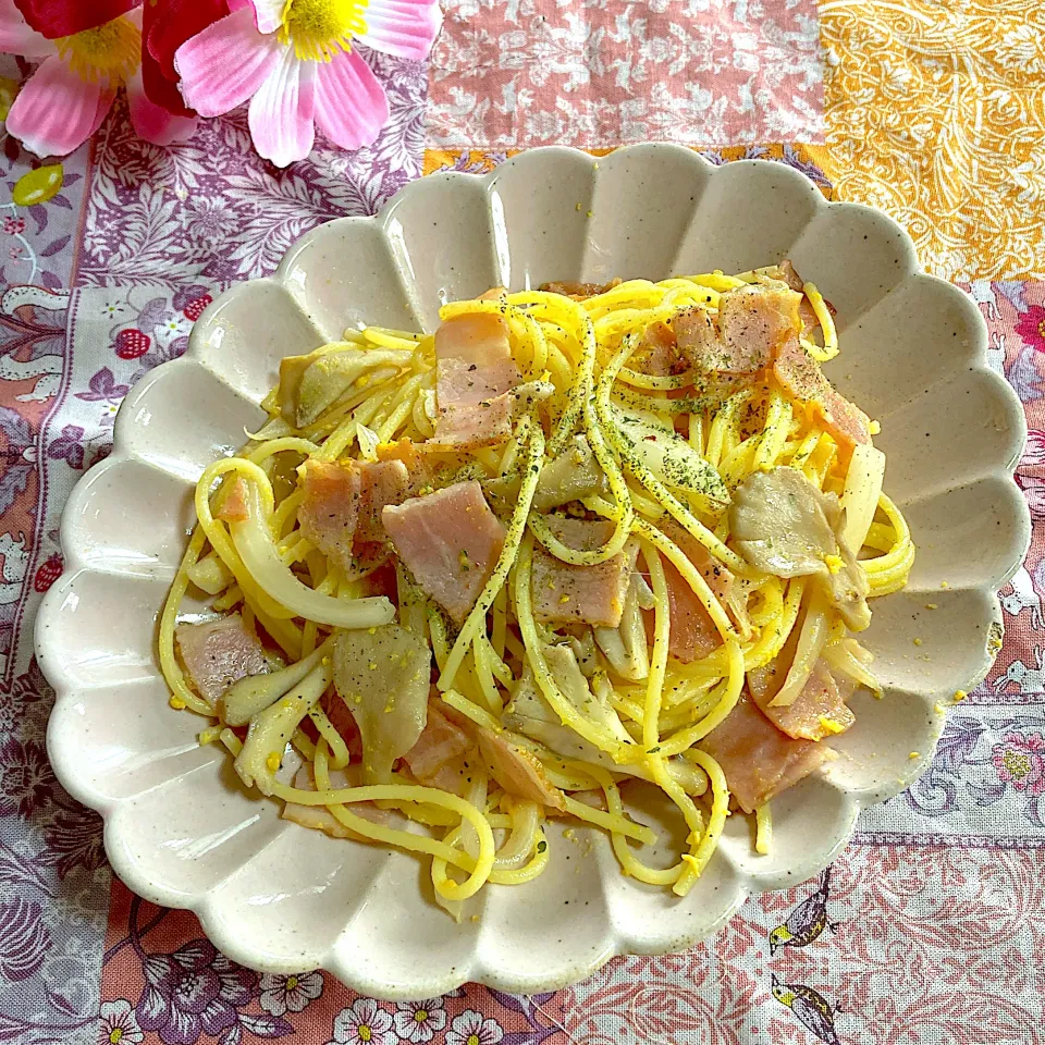 ベーコンと舞茸のカルボナーラ風🍂|ringonamaさん