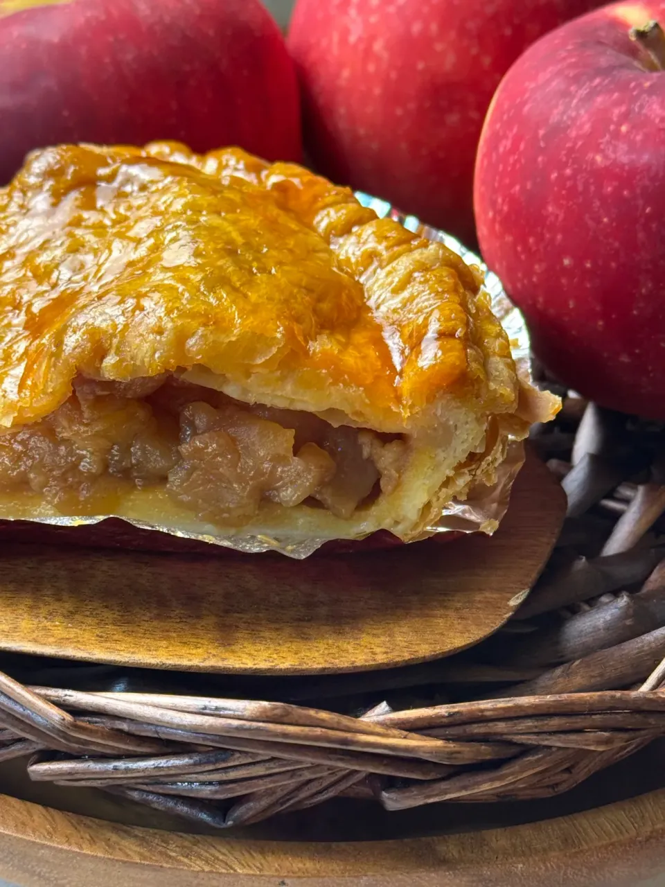 あかねりんごのアップルパイ|mimiしろさん