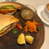 クローズドバーガー|お家でbar!さん