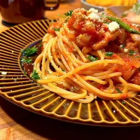 ベーコンとセロリのトマトソーススパゲティ