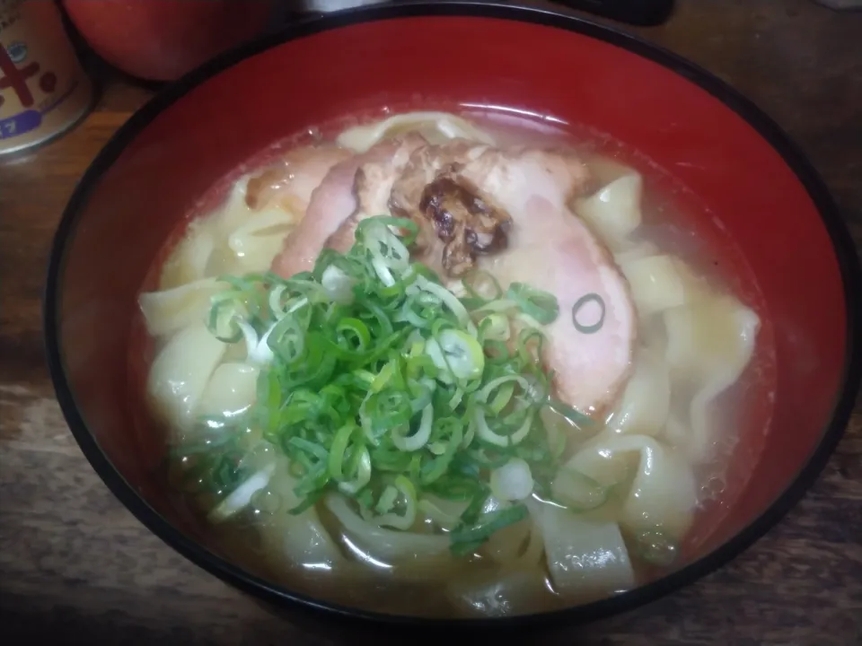 えび塩こうじのラーメン|にんにくと唐辛子が特に好き❤️(元シャリマー)さん