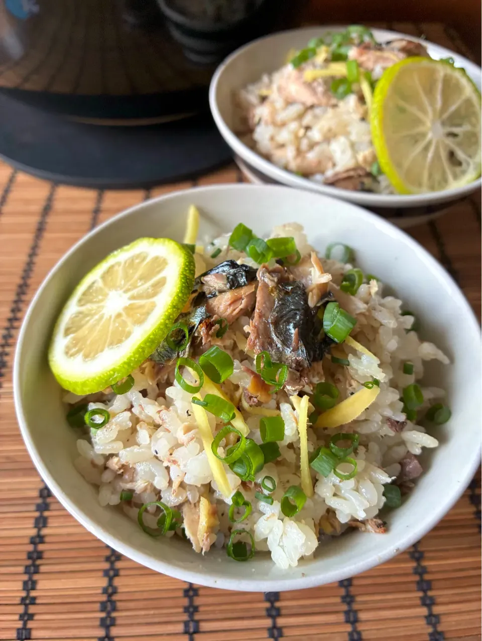 koji toyodaさんの料理 秋刀魚の土鍋ご飯　いただきます🙏|アッチさん