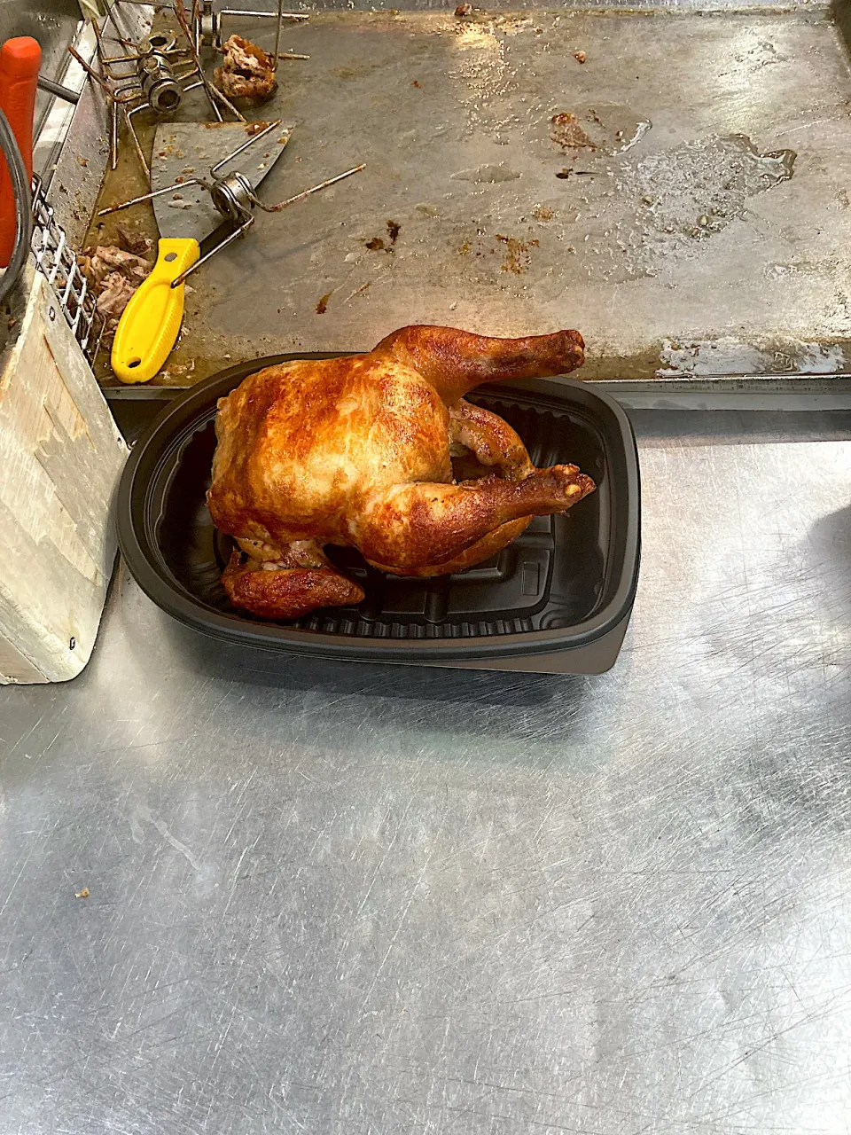 ③鶏の丸焼きを|なびさん