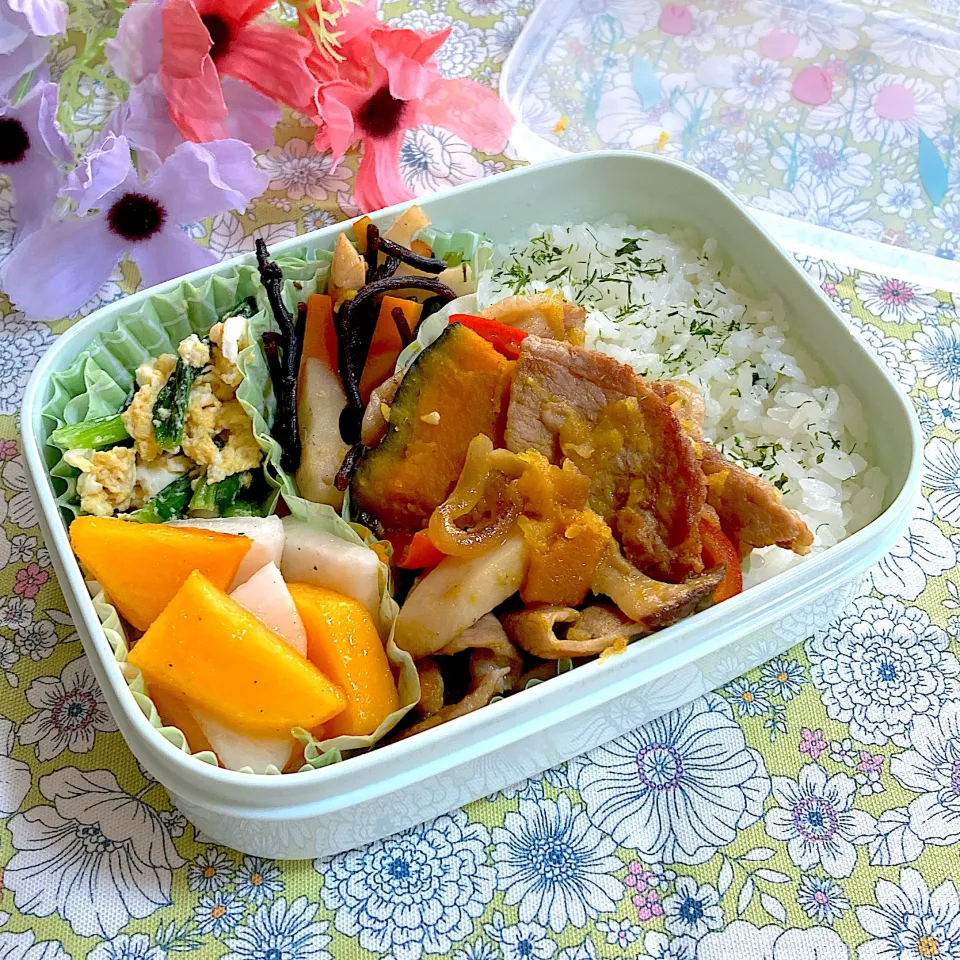 豚肉のりんご🍎ソースがけ弁当✨|ringonamaさん
