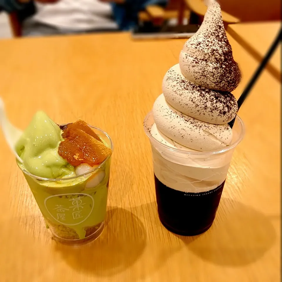 抹茶わらび餅ソフト＆コーヒーゼリーのソフト|みりさん
