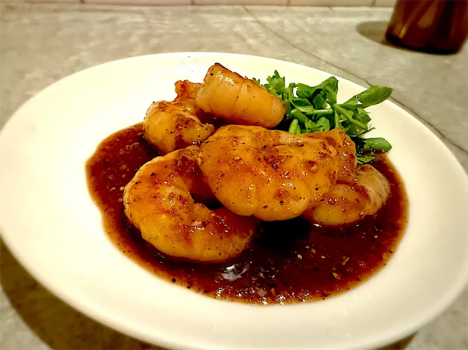 海老のブラックペッパーソース炒め|もうちゃんさん