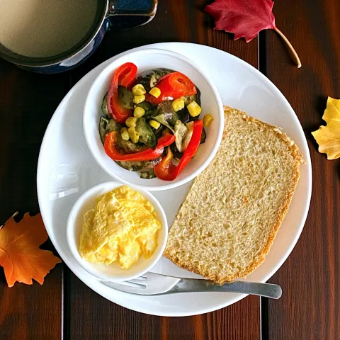 「ダイズラボ サラダにかける大豆 チーズ風味フレーク」を使ってみたSnapdishの料理・レシピ写真:モーニングプレート