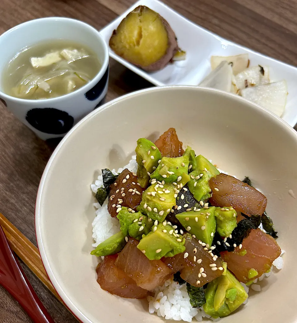 アボカドまぐろどん|ゆりちさん
