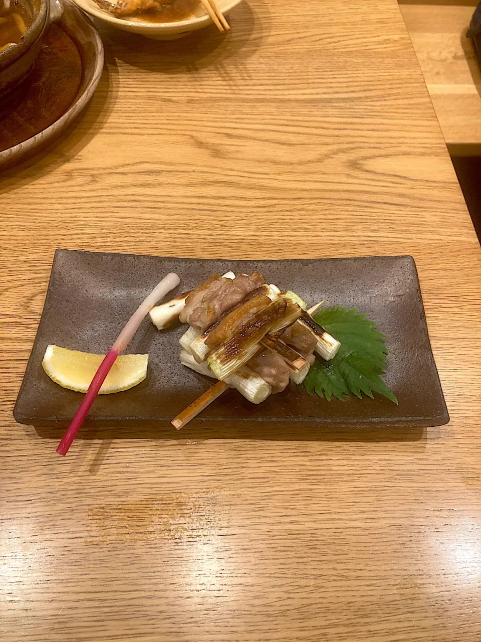 サイドに本日のおすすめ「名古屋コーチンねぎま」をオーダー（実況中継終了）|なびさん