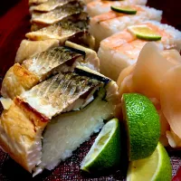 焼き鯖寿司&海老押し寿司🍵