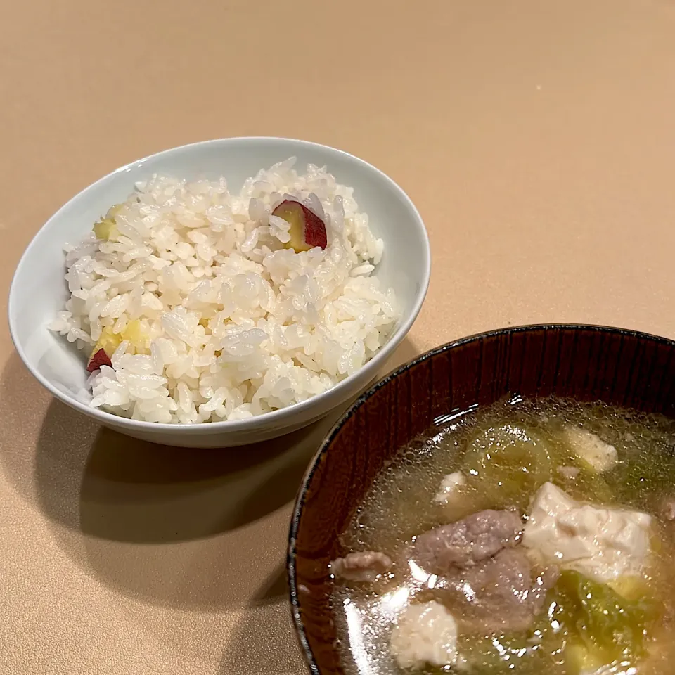 さつまいもご飯と豚汁|たけさん