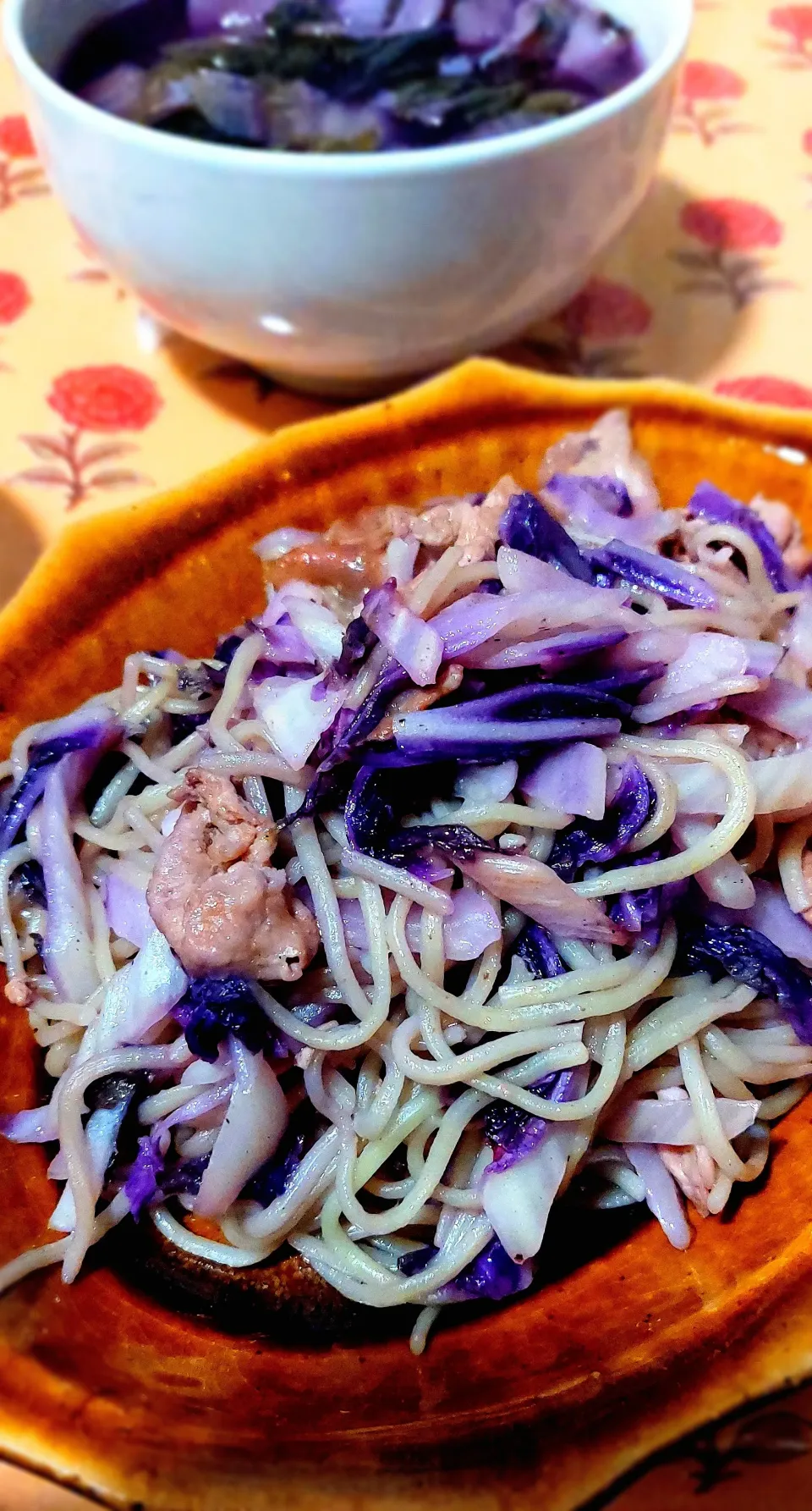 血色の悪い焼きそば|きつねさん