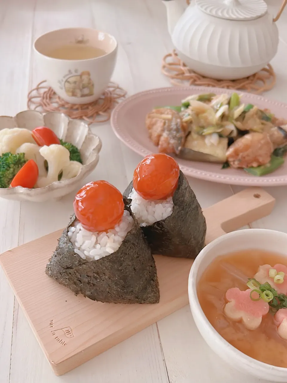 卵黄醤油漬けおにぎり🍙✨|party martyさん