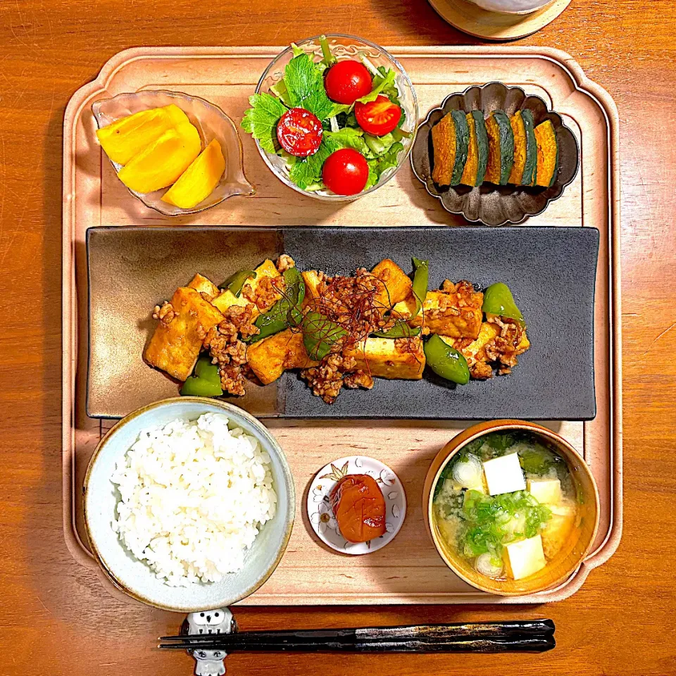 すずさんの料理 厚揚げとピーマンのとろとろそぼろ餡のおぼんごはん|すずさん