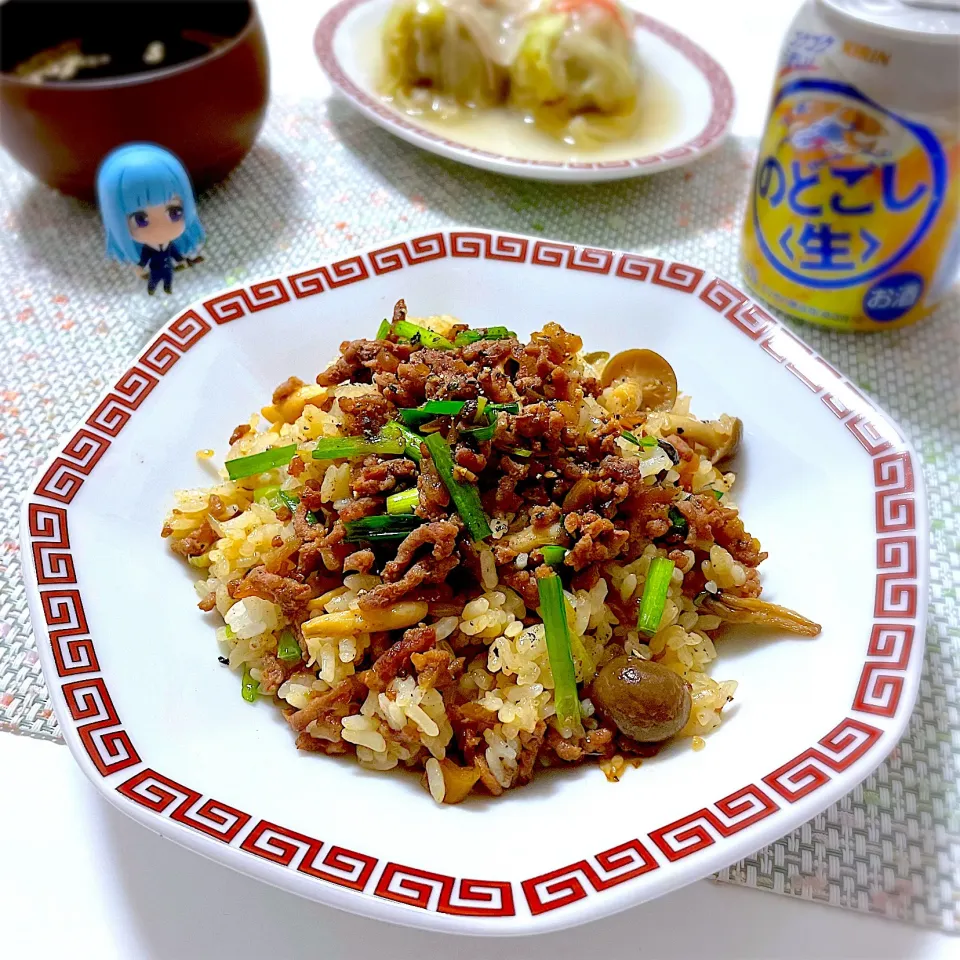 挽き肉ときのこのまぜご飯|アルティッチョさん