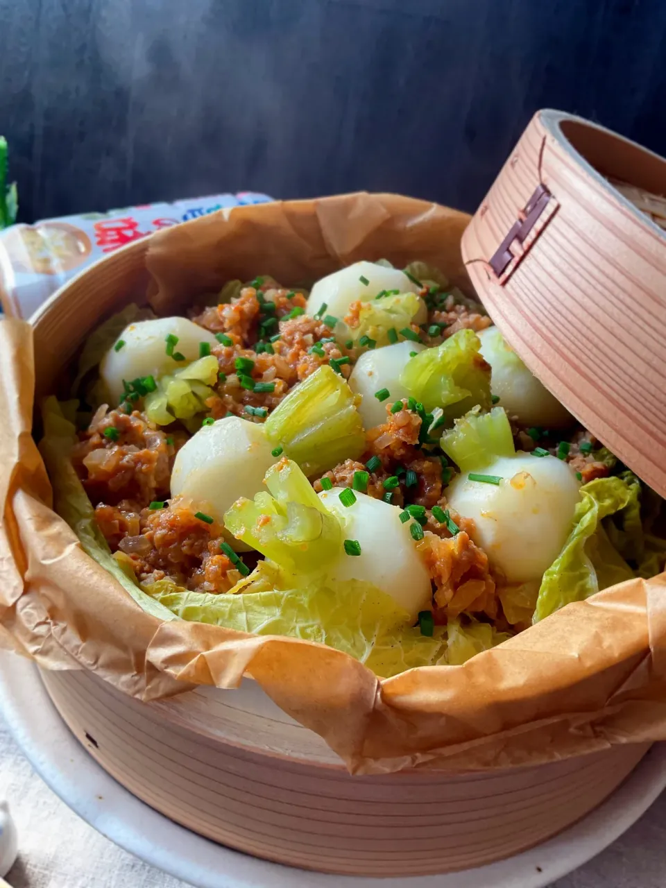 ピリ辛ひき肉餡☆カブの蒸籠蒸し|スイーツポテトさん