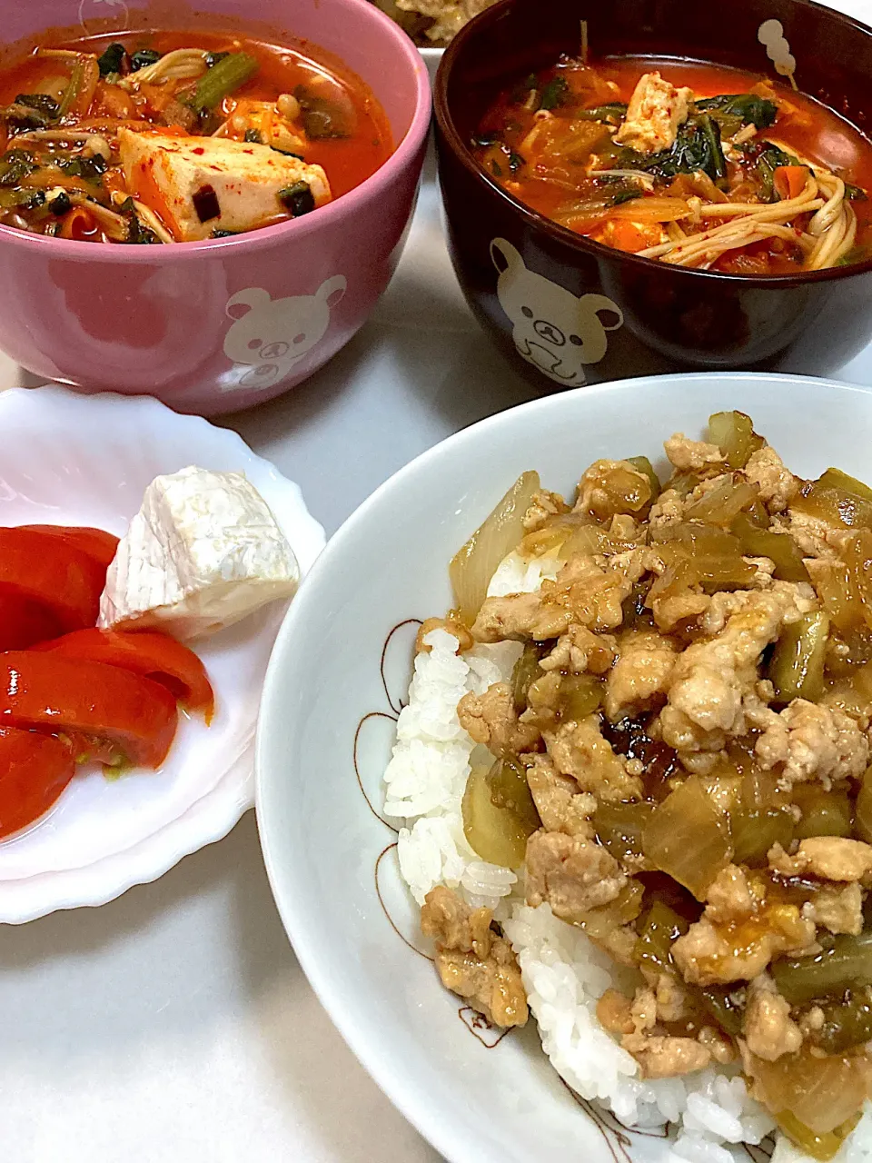 茄子とひき肉のすき焼風丼&キムチチゲスープ&チートマ|なおさん