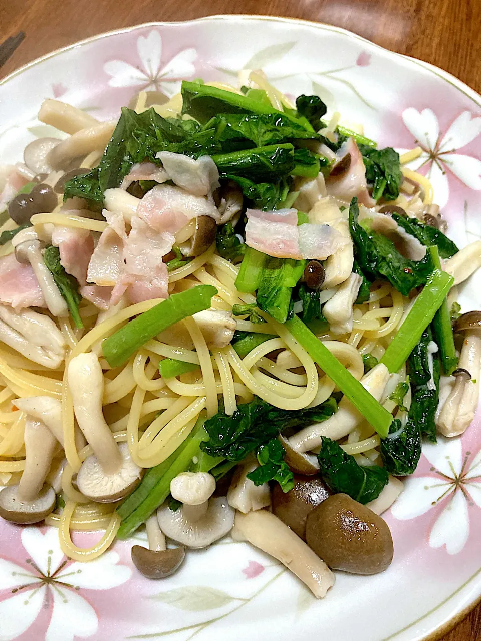 小松菜としめじのパスタ|ゆうさん