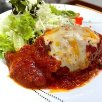 トマト煮込みハンバーグ|りえママキッチンさん