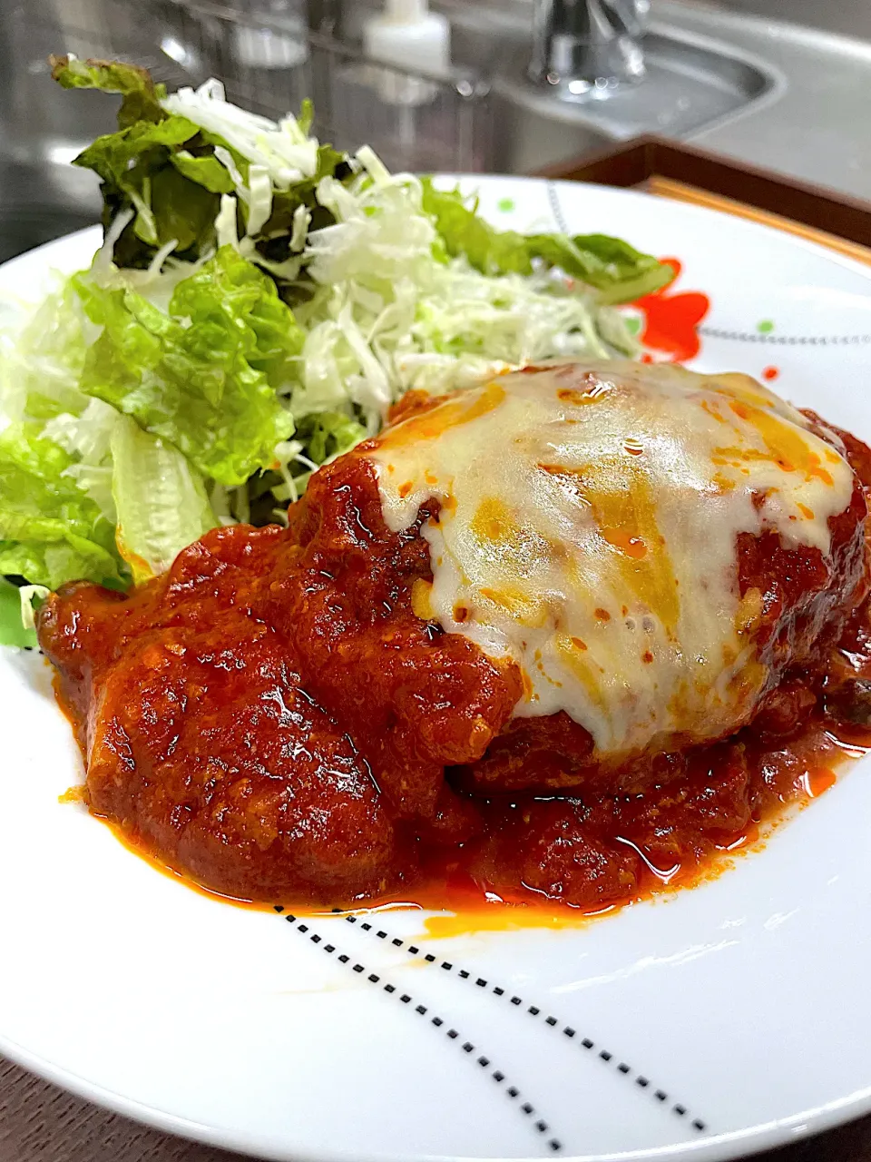 トマト煮込みハンバーグ|りえママキッチンさん