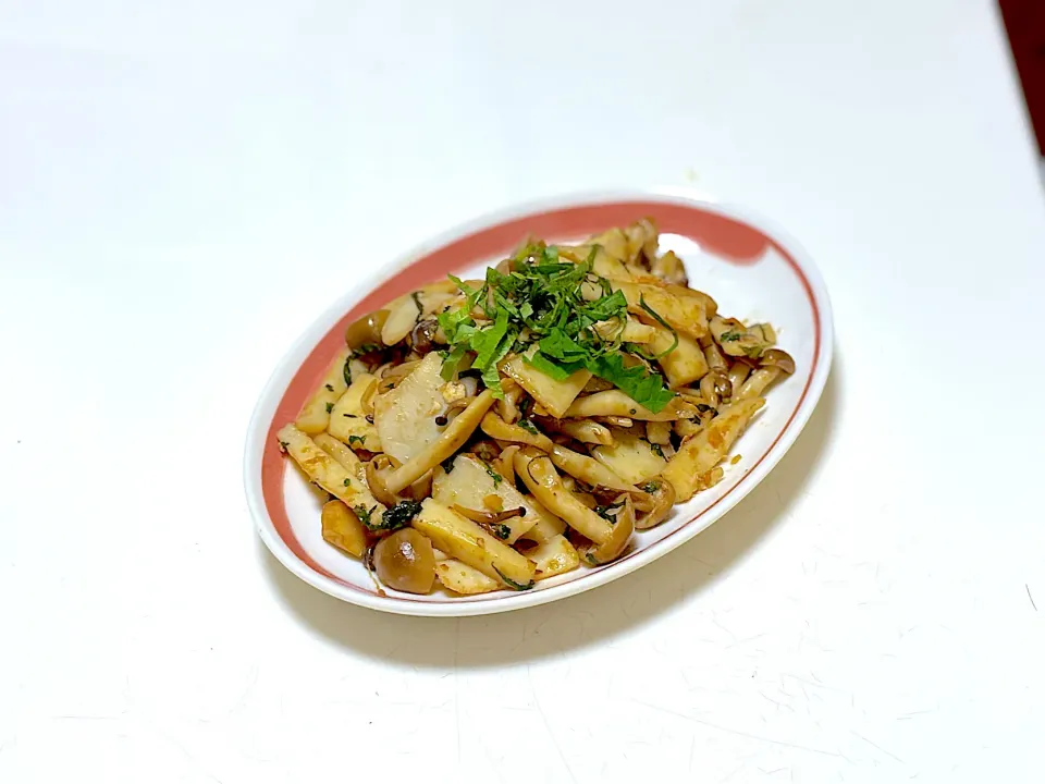 イカときのこの大葉バター炒め|イシュタール石井さん