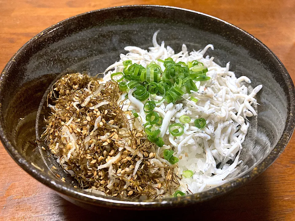 しらす丼|はっちぃさん