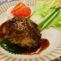 【秋の味覚🍁】椎茸たっぷり和風ハンバーグ🍄‍🟫|kyoko☆✶さん