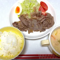 今日ステーキ😊|サリーさん