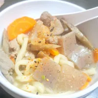 もつ煮込みうどん🍲|suzuranさん