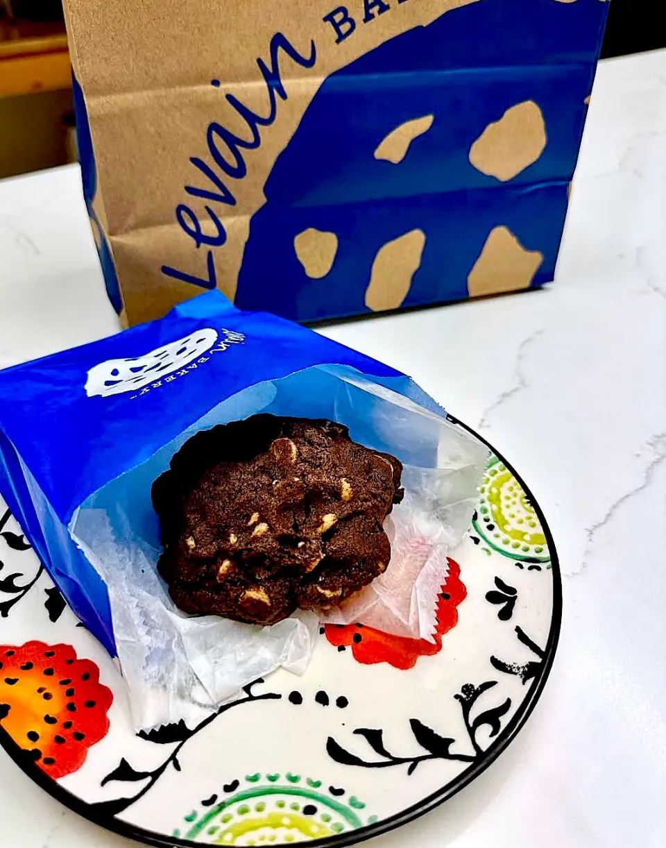 Dark Chocolate Peanut Butter Chip Cookie|gonbenさん