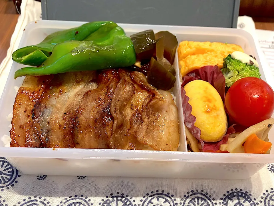 豚丼弁当〜自家製漬物付〜|meixuziさん