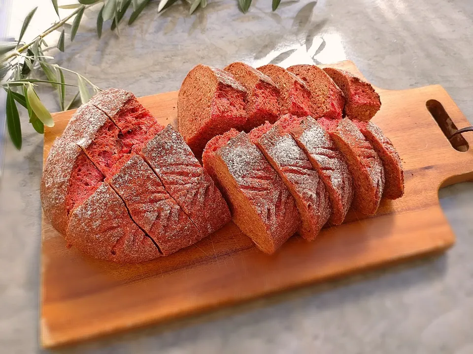 プンパニッケル【ライ麦パン】ビーツ入り|みりさん